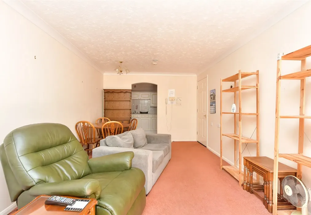 Lounge/   Dining Area - Barkers Court, Sittingbourne, Kent - Wards of Kent