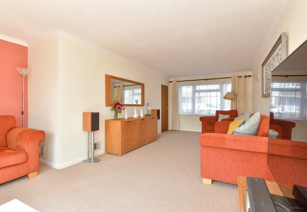 Lounge - Langdale Rise, Maidstone, Kent - Wards of Kent