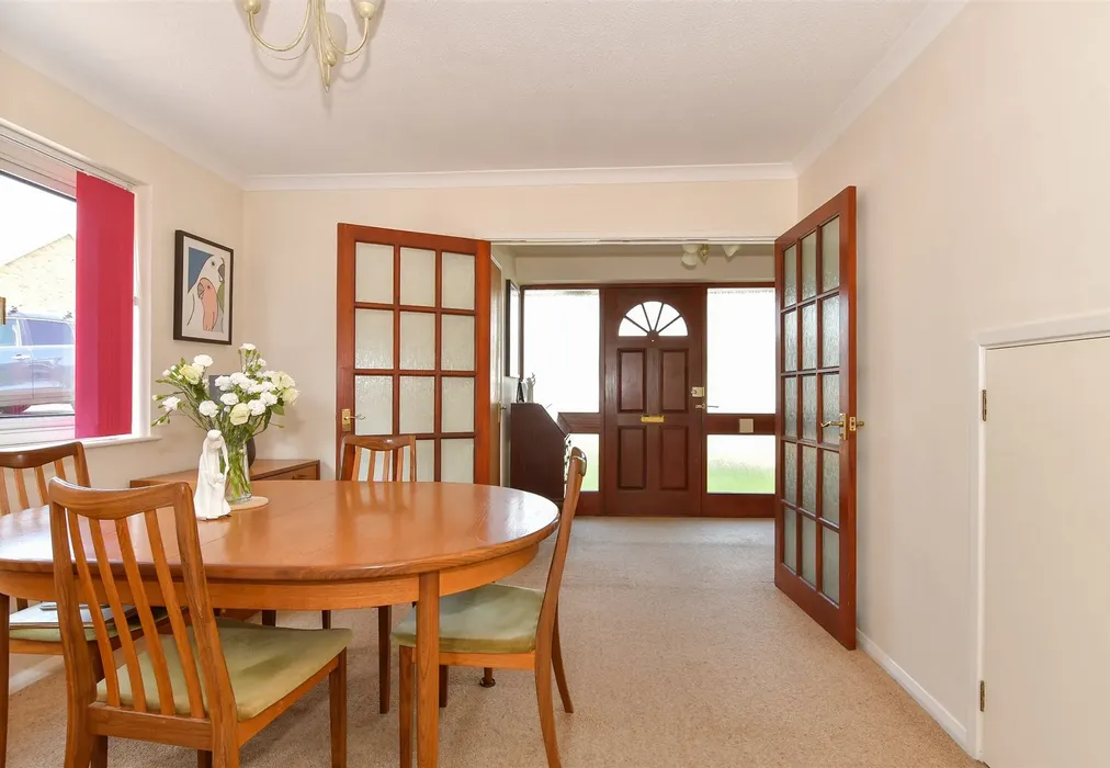 Dining Room - Langdale Rise, Maidstone, Kent - Wards of Kent