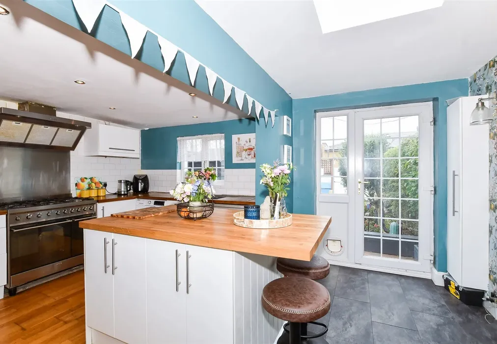 Kitchen/Breakfast Room - Charles Street, Herne Bay, Kent - Wards of Kent