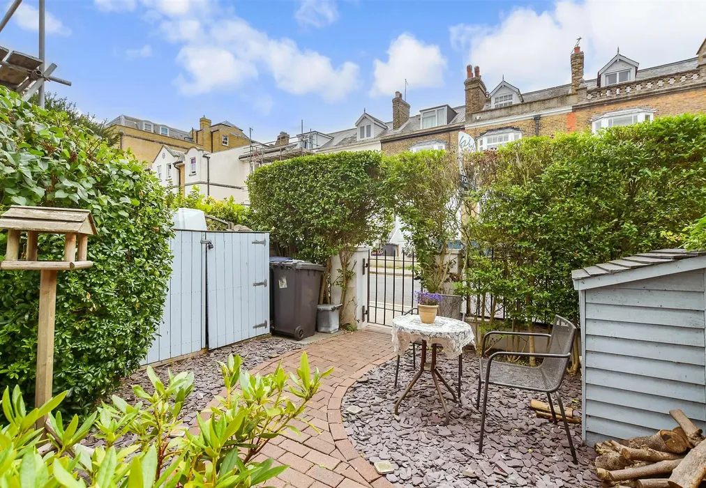 Front Garden - Charles Street, Herne Bay, Kent - Wards of Kent