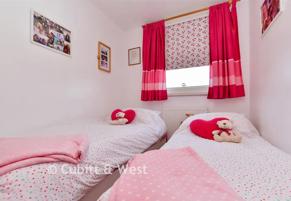 Bedroom 3 - Adamson Court, Crawley, West Sussex - Wards of Kent