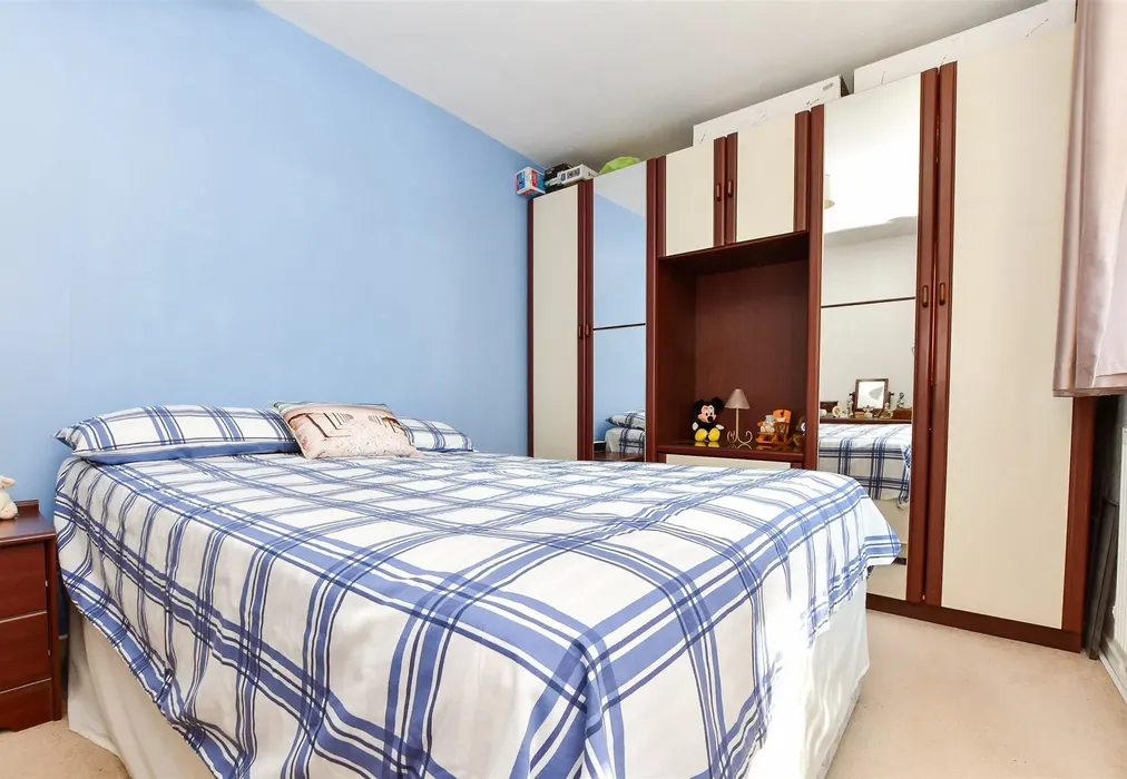Bedroom 2 - Adamson Court, Crawley, West Sussex - Wards of Kent