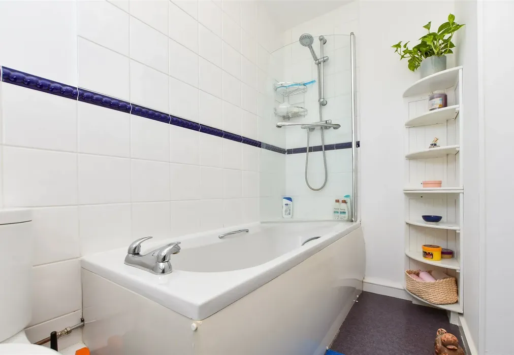 Bathroom - Adamson Court, Crawley, West Sussex - Wards of Kent