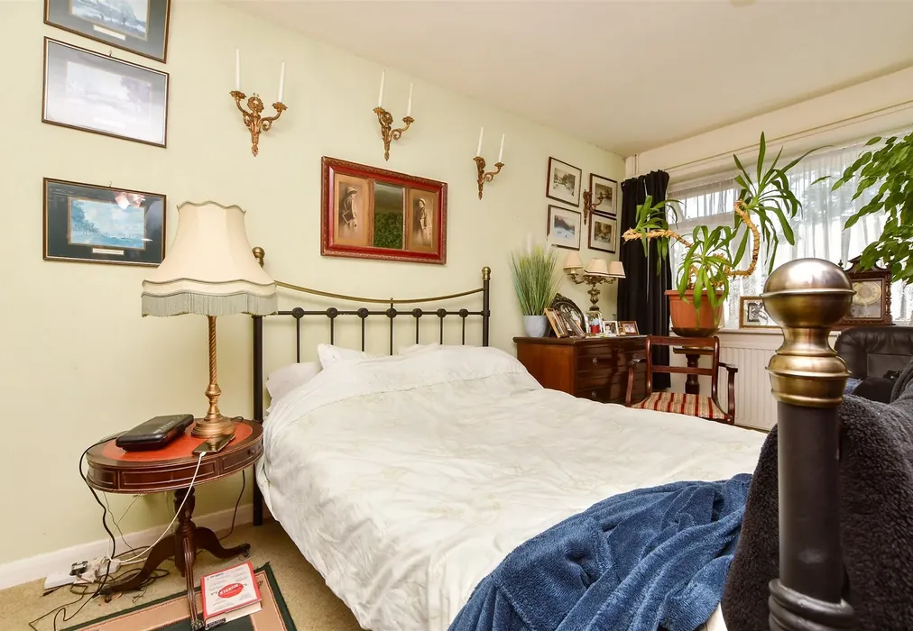 Bedroom 1 - Grange Road, Ramsgate, Kent - Wards of Kent