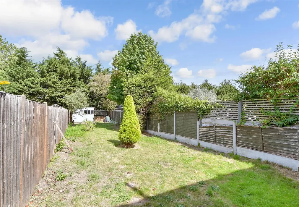 Rear Garden - Hawley Road, Dartford, Kent - Wards of Kent