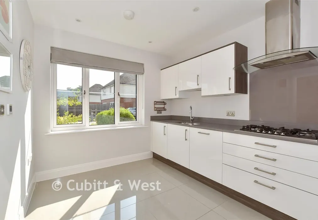 Kitchen/Breakfast Room - Foresters Way, Pease Pottage, Crawley, West Sussex - Wards of Kent