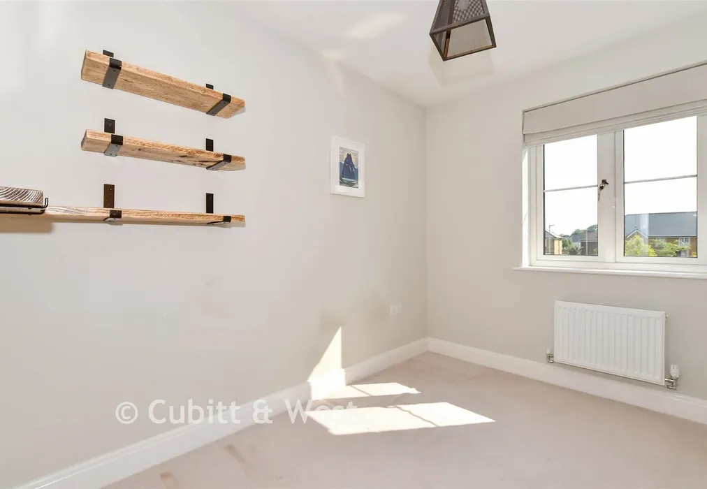 Bedroom 3 - Foresters Way, Pease Pottage, Crawley, West Sussex - Wards of Kent