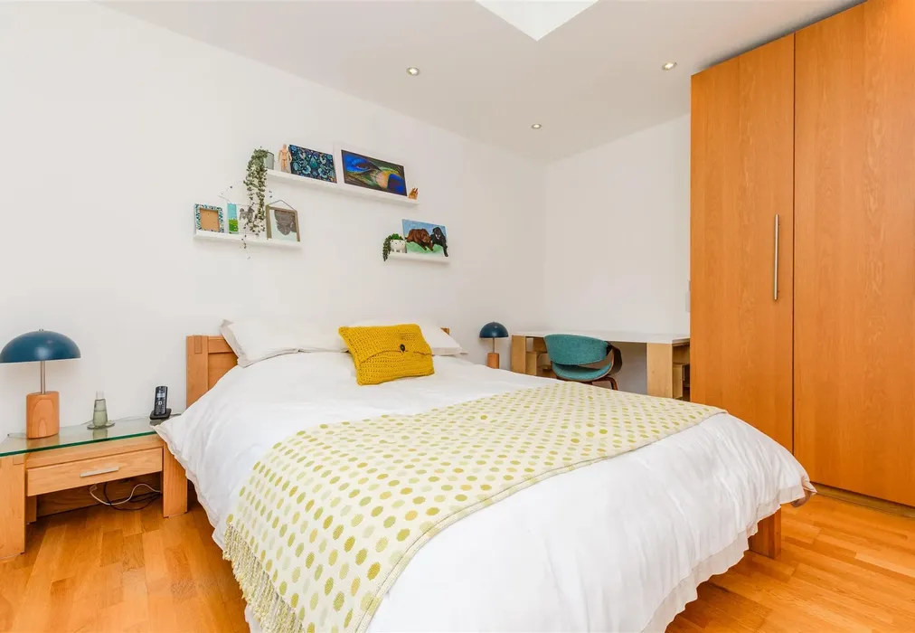 Bedroom 3 - Gorse Hill, Farningham, Dartford, Kent - Wards of Kent