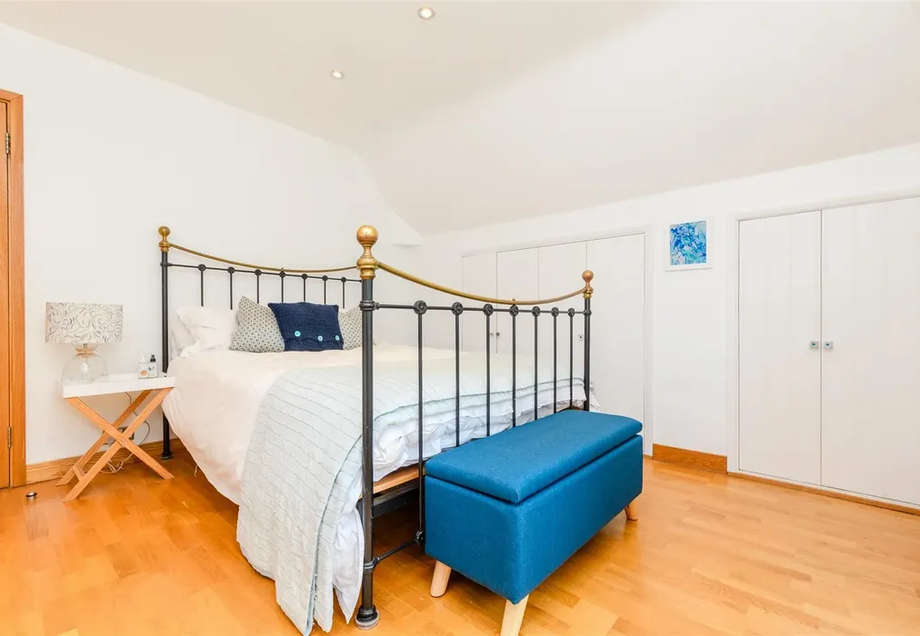 Bedroom 2 - Gorse Hill, Farningham, Dartford, Kent - Wards of Kent
