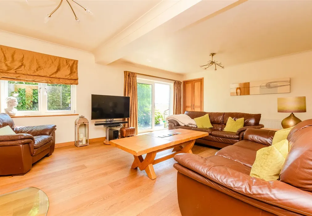 Lounge - Gorse Hill, Farningham, Dartford, Kent - Wards of Kent