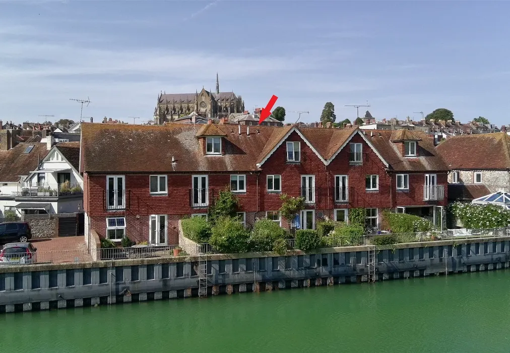 River View - Surrey Wharf, Arundel, West Sussex - Wards of Kent