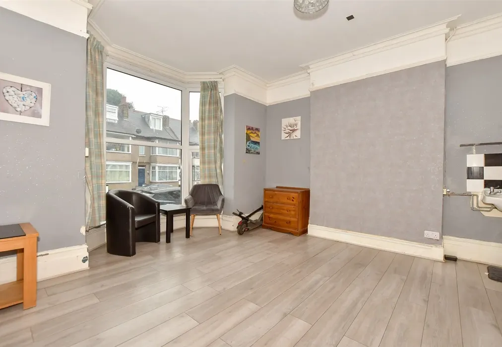 Bedroom 2 - Eaton Road, Margate, Kent - Wards of Kent