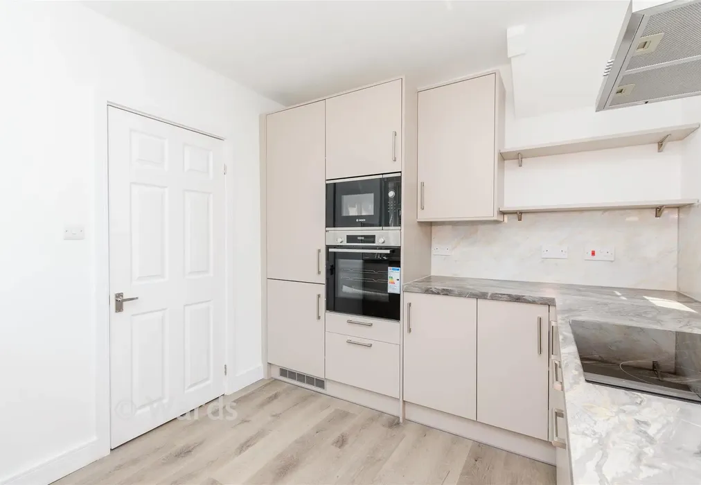 Kitchen - Beesfield Lane, Farningham, Dartford, Kent - Wards of Kent