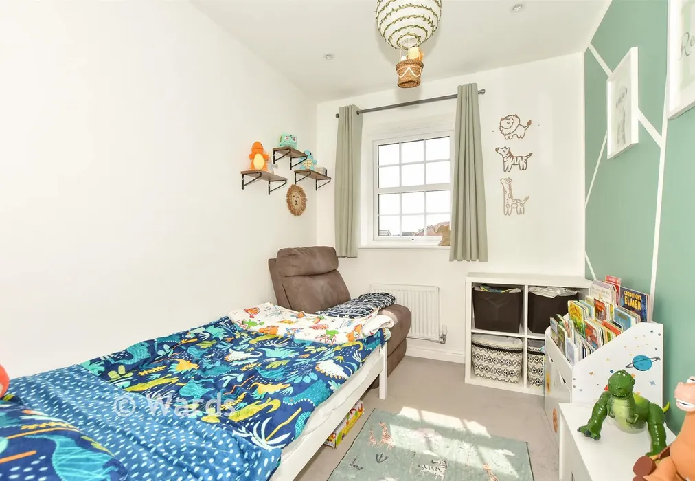 Bedroom 3 - Wheatsheaf Square, Whitfield, Kent - Wards of Kent