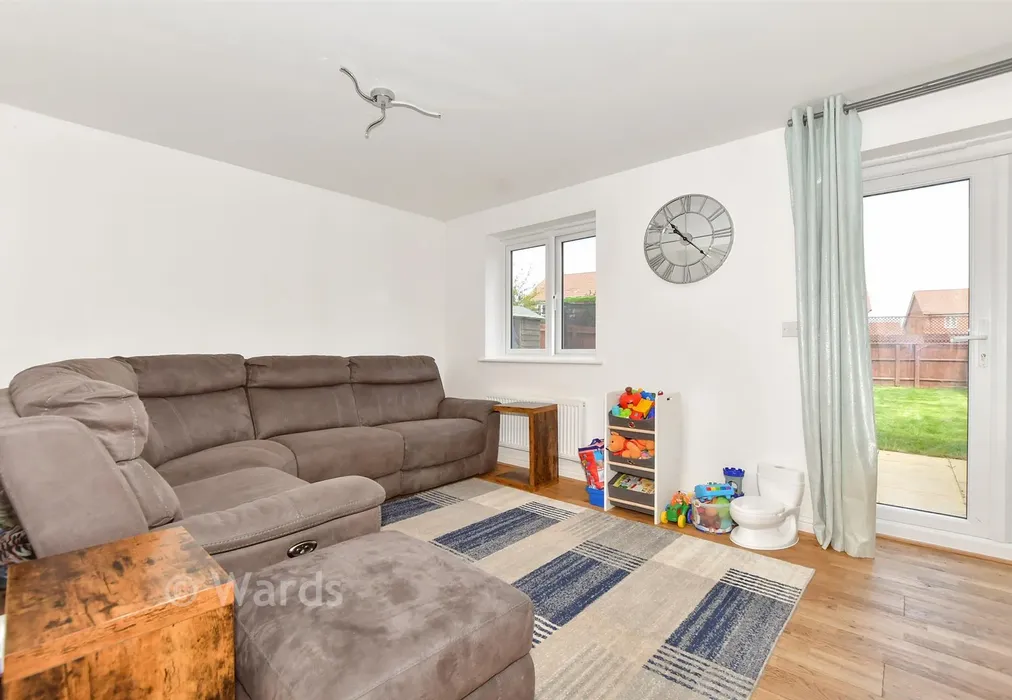 Lounge - Wheatsheaf Square, Whitfield, Kent - Wards of Kent