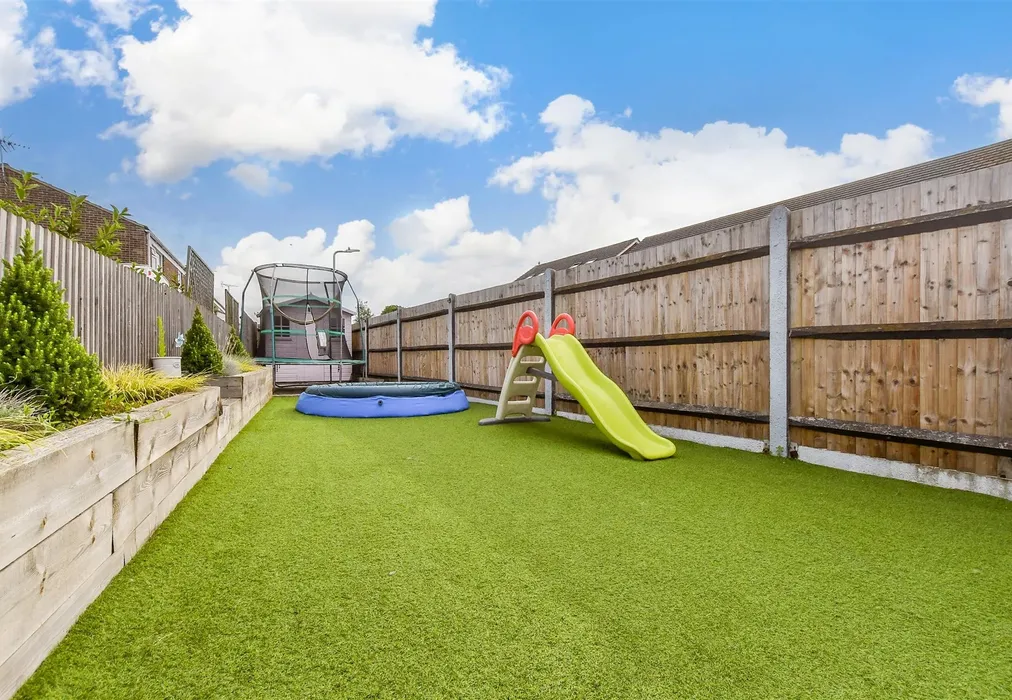 Rear Garden - Cudworth Road, South Willesborough, Ashford, Kent - Wards of Kent