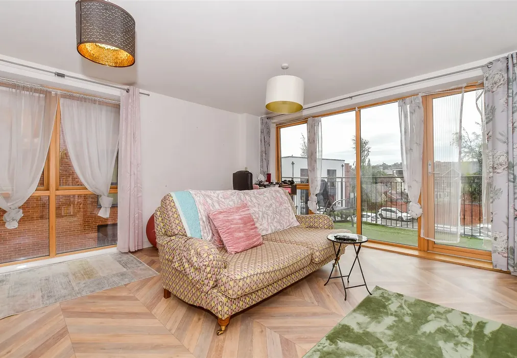 Kitchen/ Living/ Dining Room - Avebury Avenue, Tonbridge, Kent - Wards of Kent