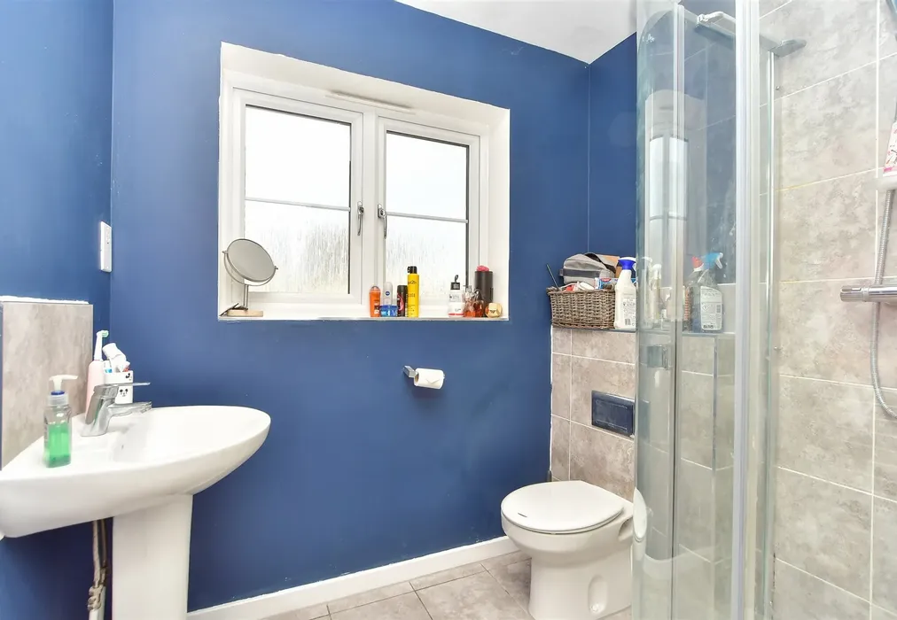 En-Suite Shower Room - Stede Avenue, Sittingbourne, Kent - Wards of Kent