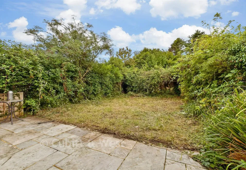 Rear Garden - The Sands, Ashington, Pulborough, West Sussex - Wards of Kent