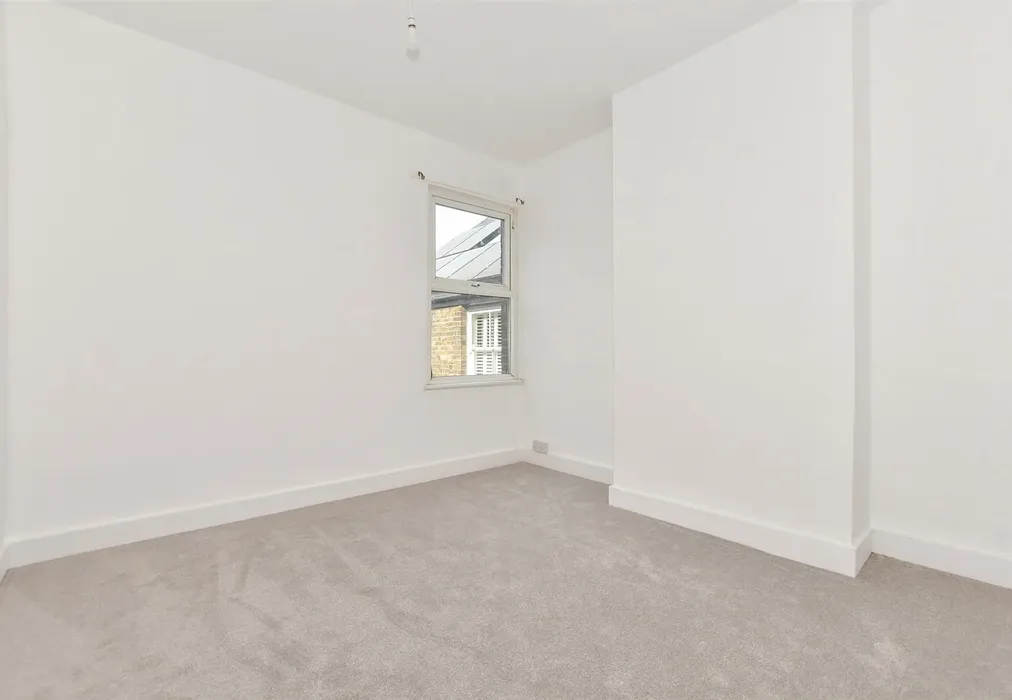 Bedroom 2 - The Grove, Deal, Kent - Wards of Kent