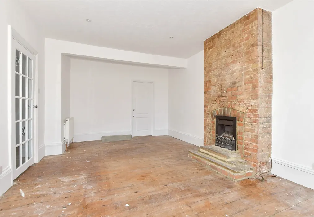 Lounge - The Grove, Deal, Kent - Wards of Kent