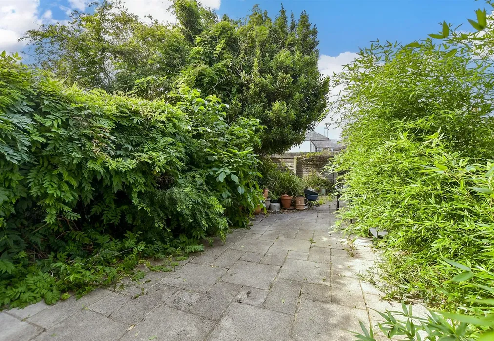 Rear Garden - The Grove, Deal, Kent - Wards of Kent