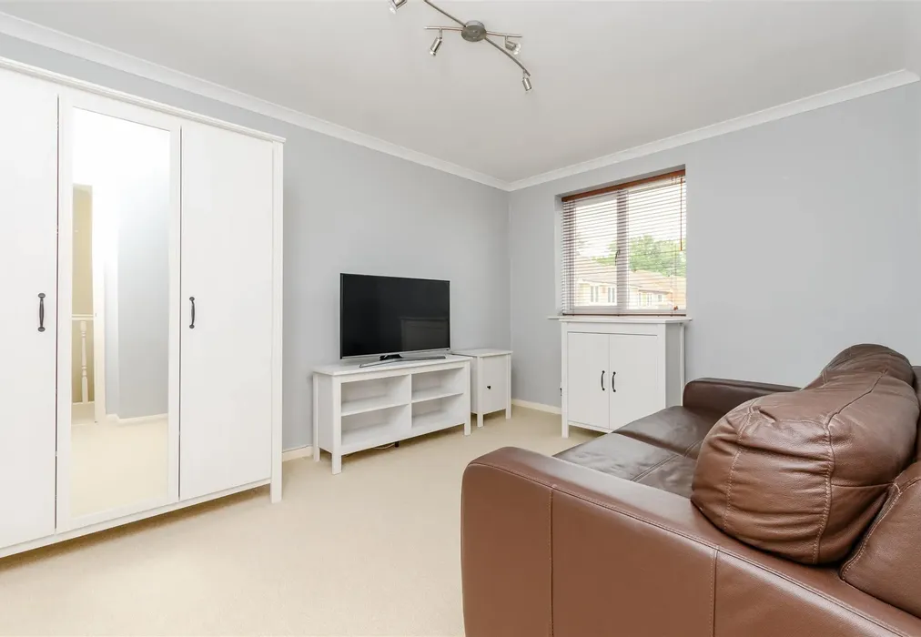 Bedroom 2 - The Briars, West Kingsdown, Sevenoaks, Kent - Wards of Kent