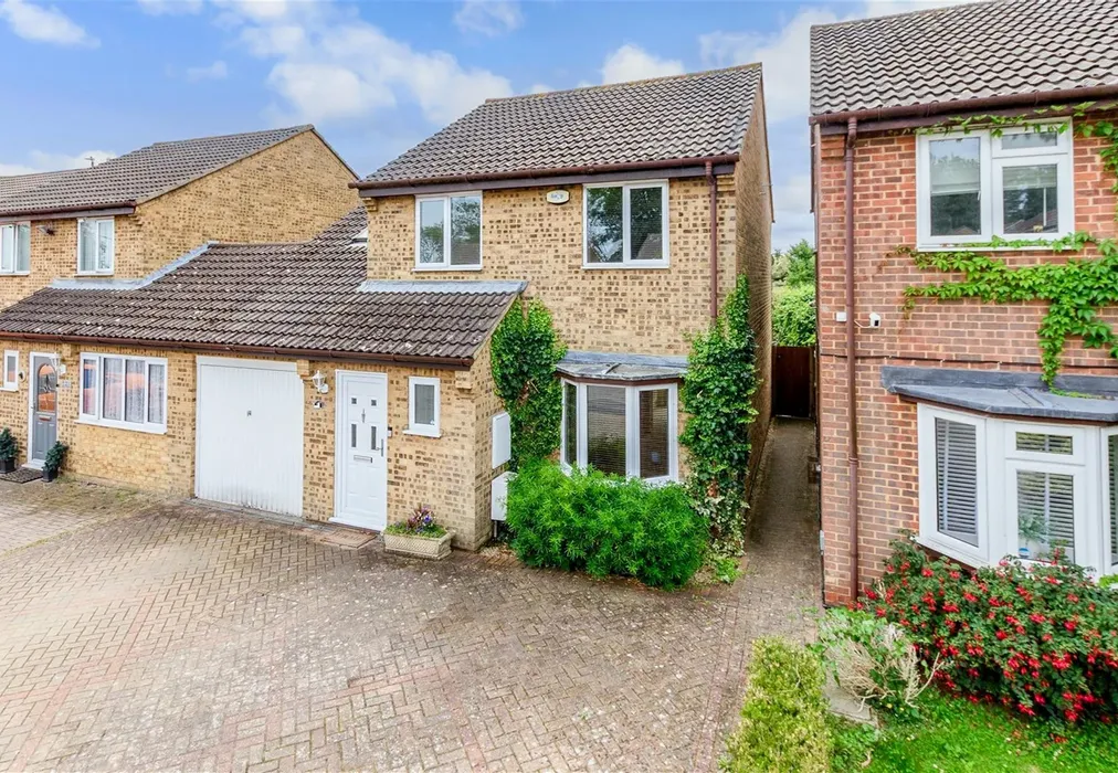 Front - The Briars, West Kingsdown, Sevenoaks, Kent - Wards of Kent