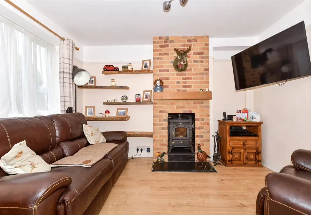 Lounge - Stockett Lane, Coxheath, Maidstone, Kent - Wards of Kent