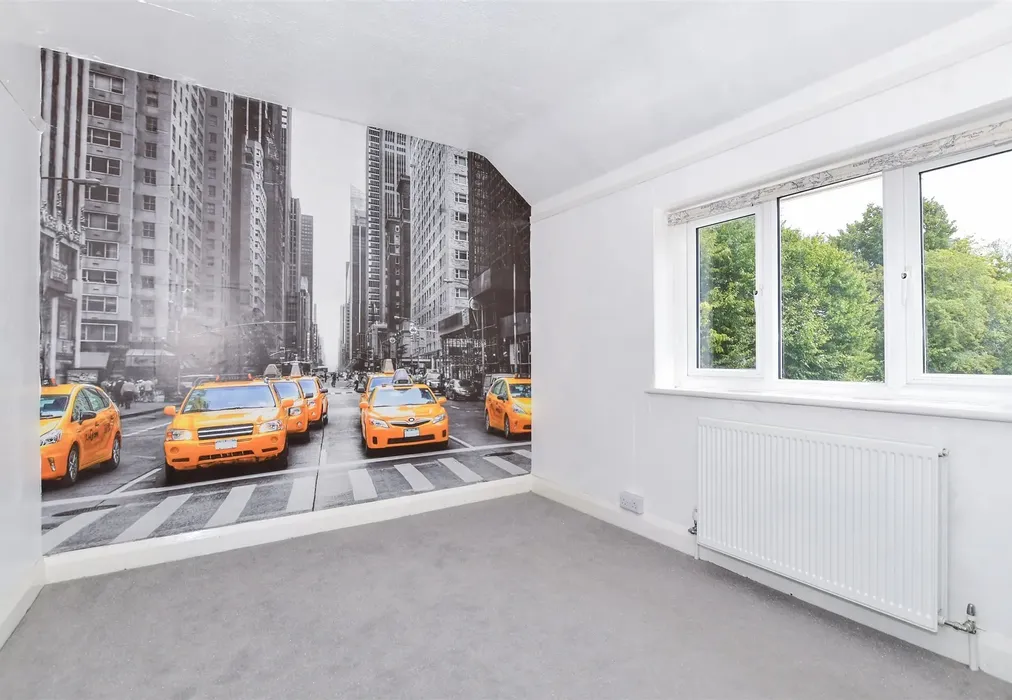 Bedroom 2 - Stockett Lane, Coxheath, Maidstone, Kent - Wards of Kent