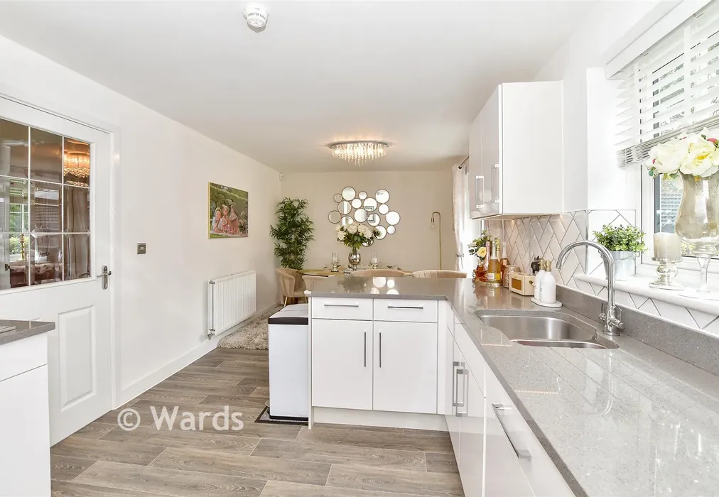 Kitchen/Diner - Blenheim Place, Headcorn, Kent - Wards of Kent