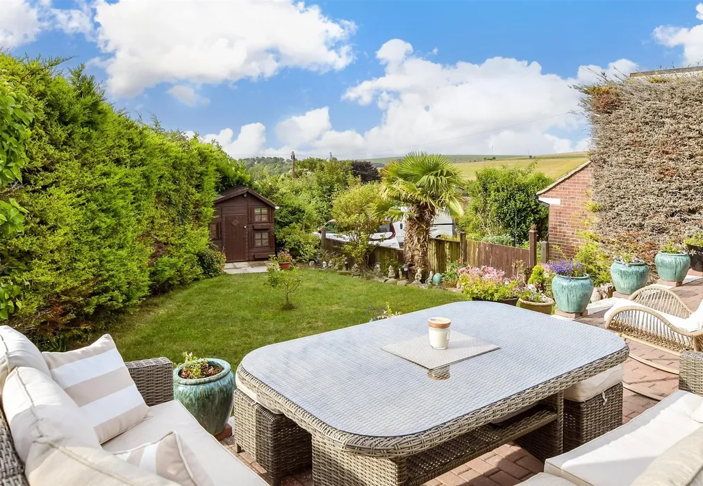 Front Garden - Rosedene Close, Woodingdean, Brighton, East Sussex - Wards of Kent