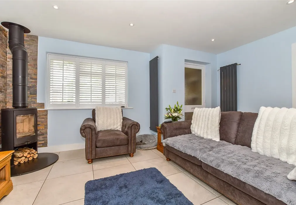 Lounge - Rushford Close, Headcorn, Kent - Wards of Kent