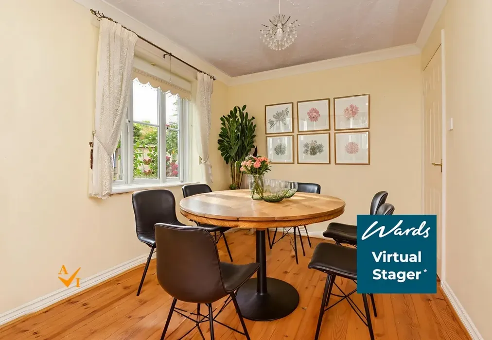 Dining Area (Modern style) - Whytecliffs, Broadstairs, Kent - Wards of Kent