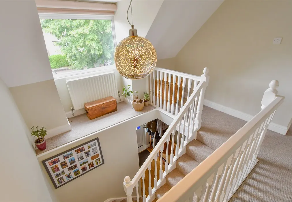 Landing - Broadview Avenue, Rainham, Gillingham, Kent - Wards of Kent
