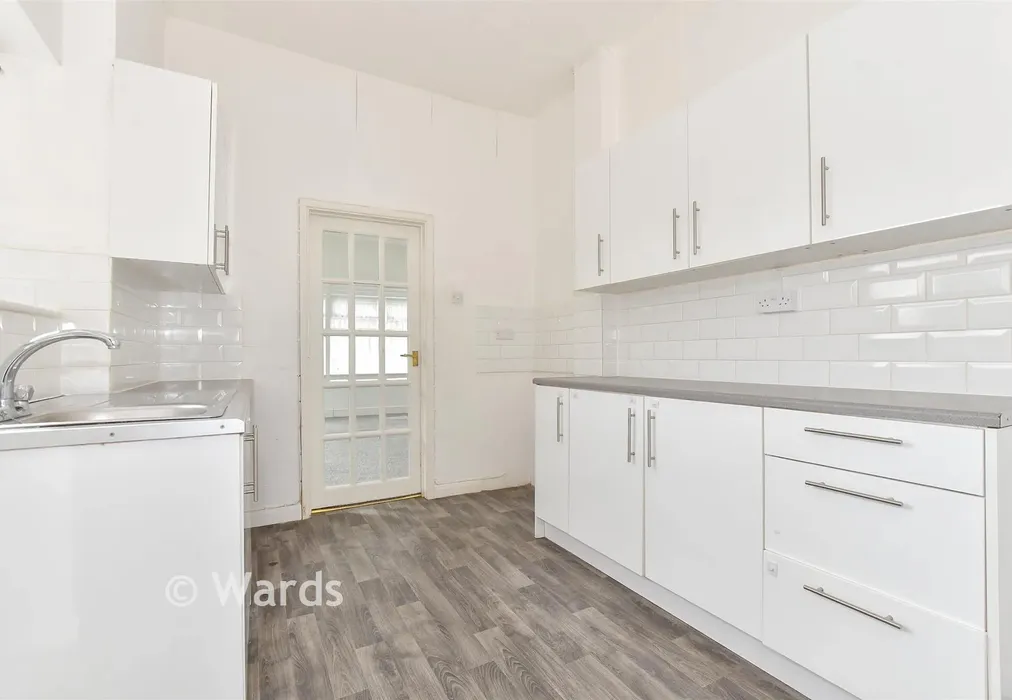 Kitchen - Tankerton Road, Whitstable, Kent - Wards of Kent