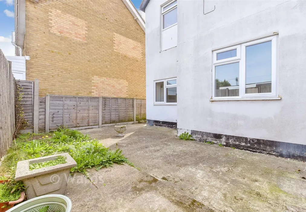 Communal Gardens - Tankerton Road, Whitstable, Kent - Wards of Kent