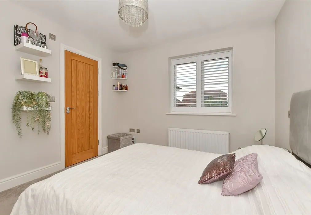 Bedroom 2 - Valdene Close, Sutton Valence, Maidstone, Kent - Wards of Kent