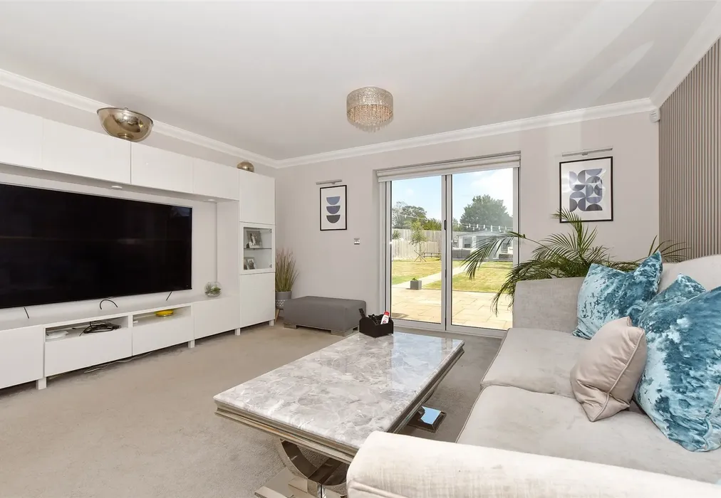 Lounge - Valdene Close, Sutton Valence, Maidstone, Kent - Wards of Kent
