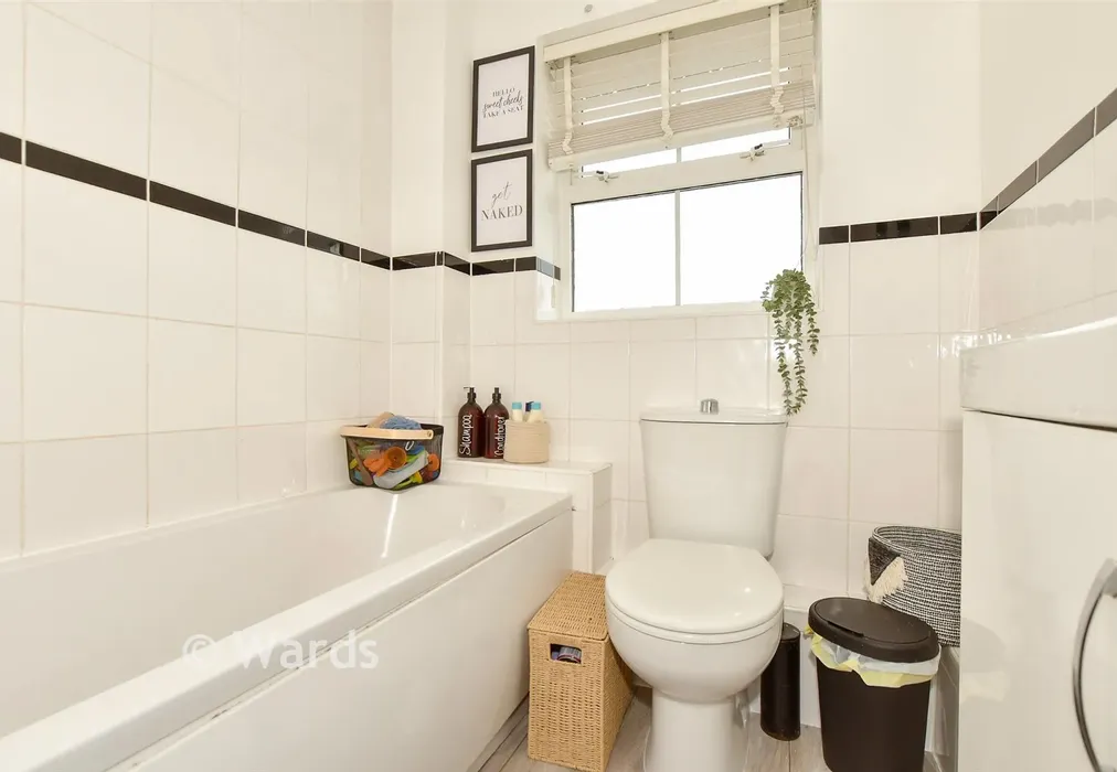 Bathroom - Heron Forstal Avenue, Hawkinge, Folkestone, Kent - Wards of Kent