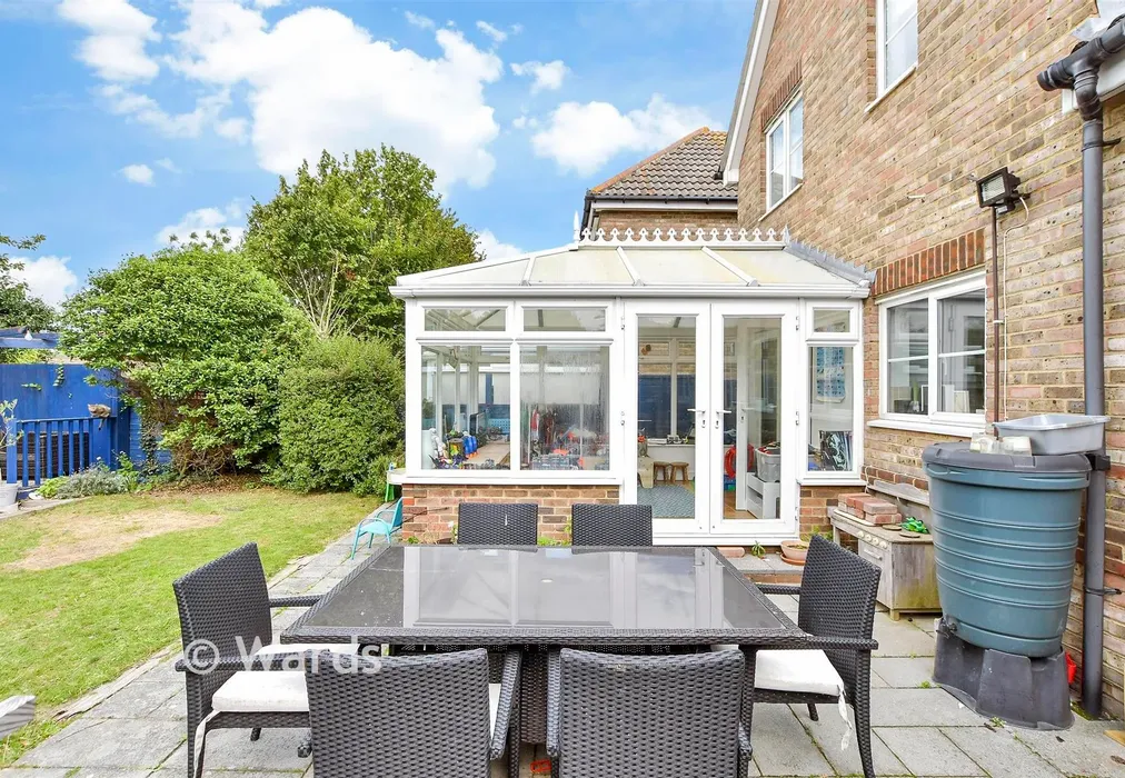 Patio / Decking - Maple Close, Broadstairs, Kent - Wards of Kent