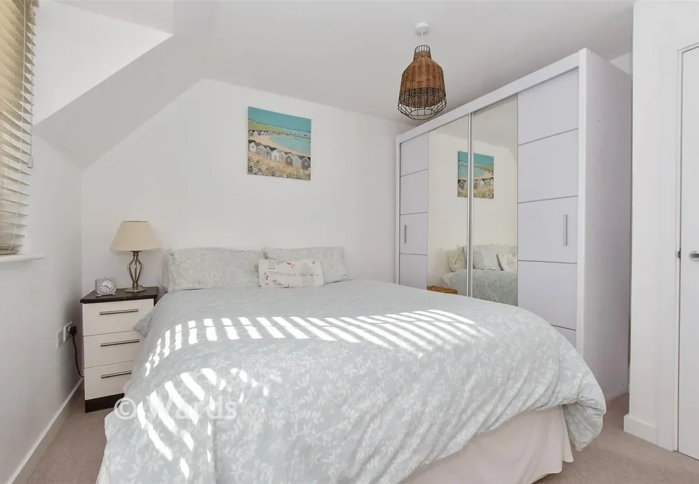 Bedroom 2 - Juniper Court, Headcorn, Kent - Wards of Kent