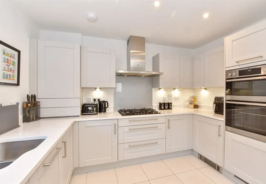 Kitchen/Diner - Juniper Court, Headcorn, Kent - Wards of Kent