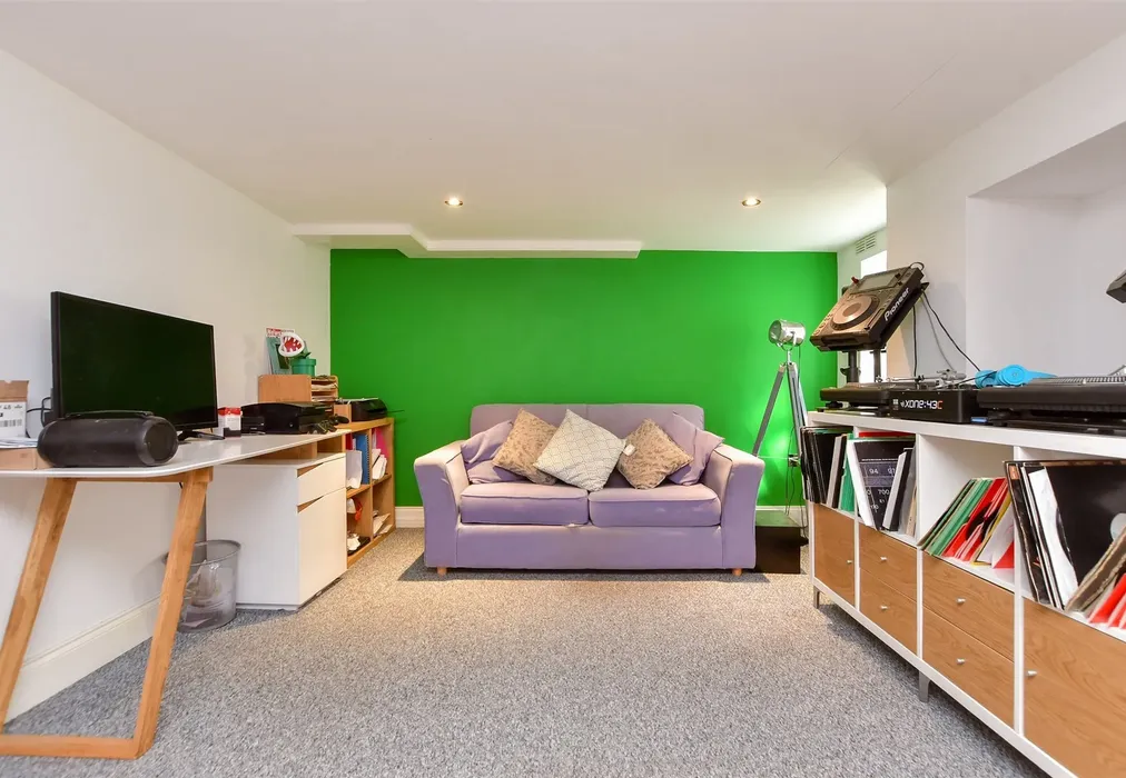 Bedroom 4 - Manston Road, Ramsgate, Kent - Wards of Kent