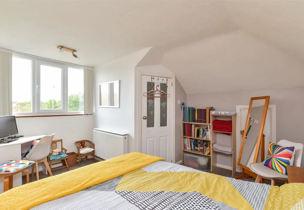 Bedroom 2 - Rustington Road, Hollingbury, Brighton, East Sussex - Wards of Kent
