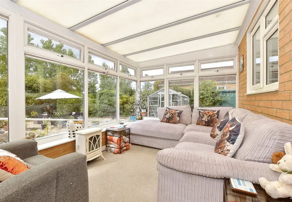 Conservatory - Forest Way, Winford, Sandown, Isle of Wight - Wards of Kent