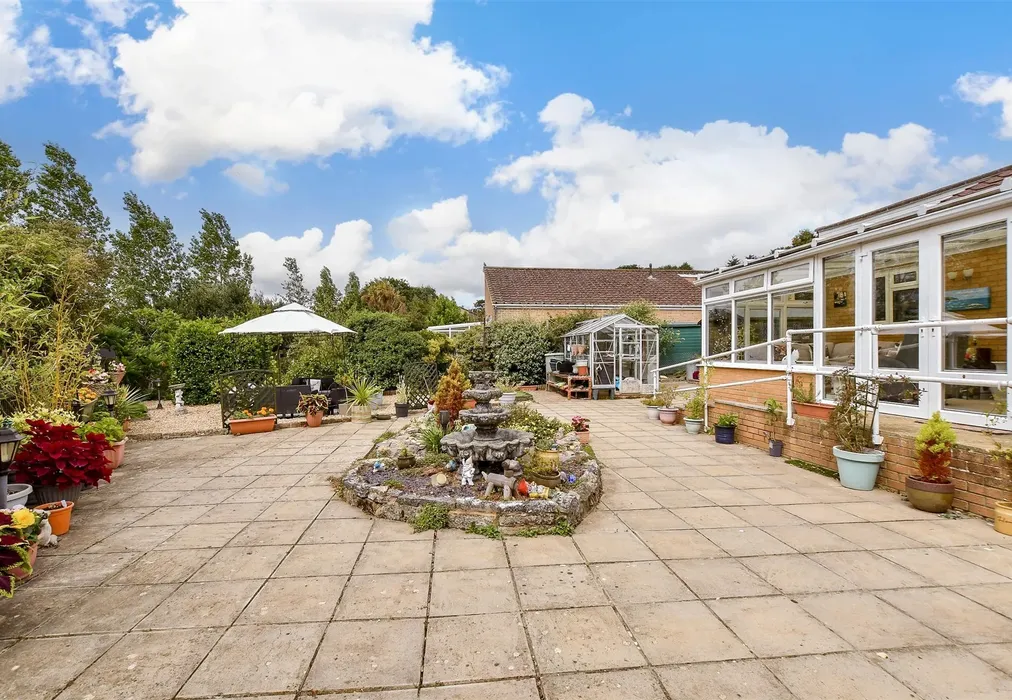 Rear Garden - Forest Way, Winford, Sandown, Isle of Wight - Wards of Kent