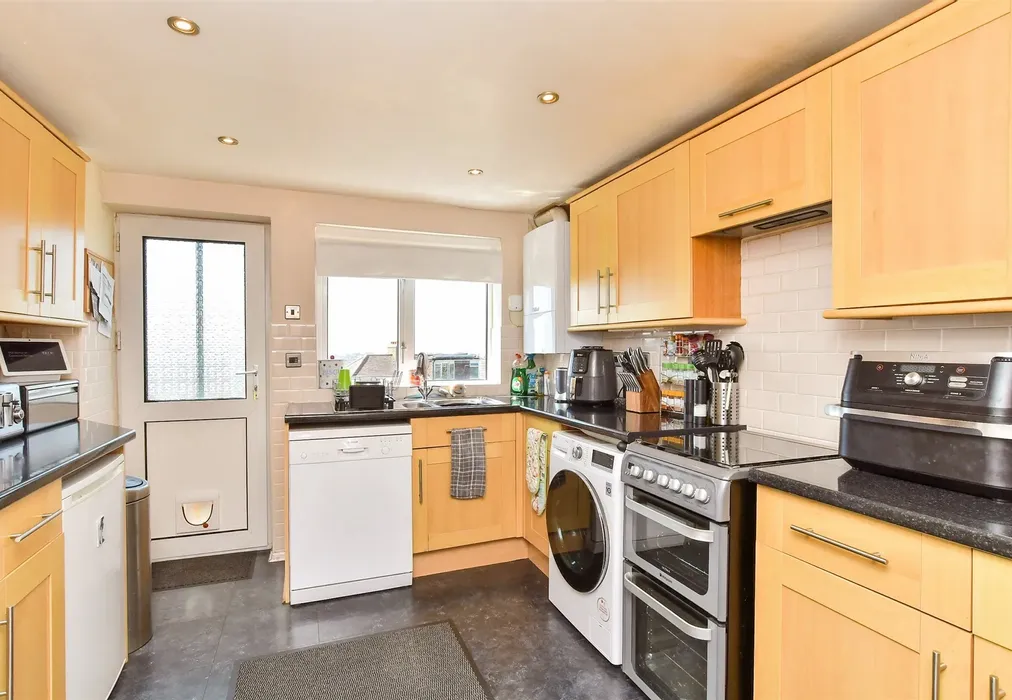 Kitchen - Brentwood Road, Brighton, East Sussex - Wards of Kent