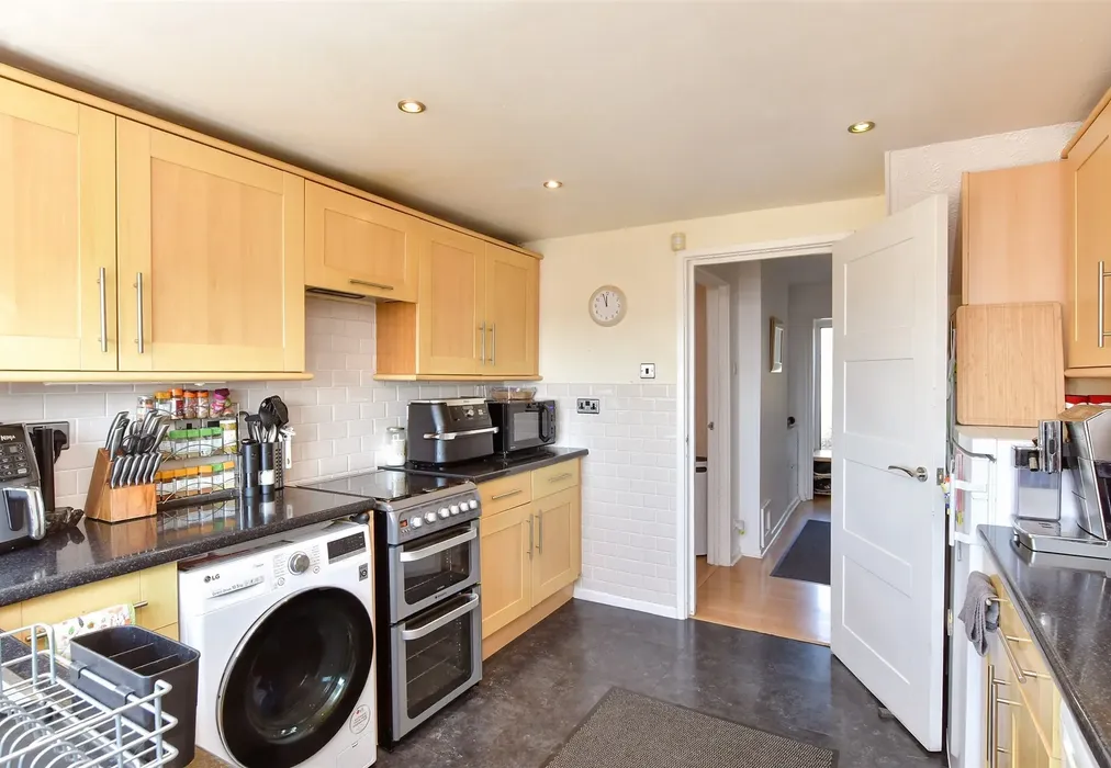 Kitchen - Brentwood Road, Brighton, East Sussex - Wards of Kent